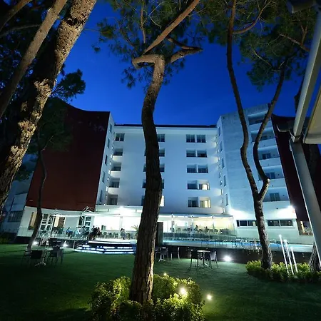 Giulivo & Village Hotel Baia Domizia