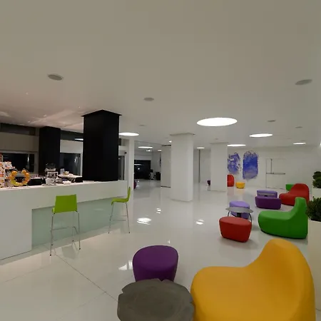 Giulivo & Village 4*