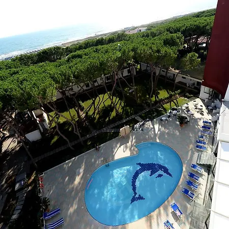 Giulivo & Village Hotel 4*