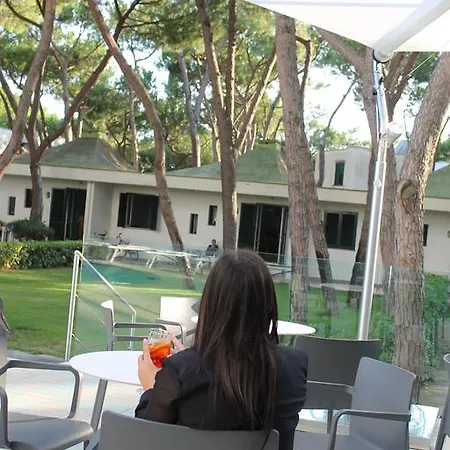 Giulivo & Village Hotel Baia Domizia