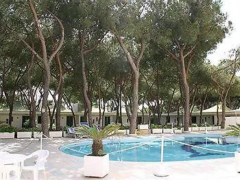 Giulivo & Village Hotel